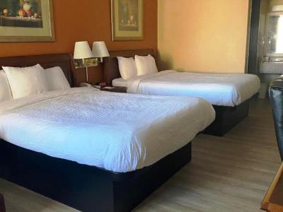Ramada By Wyndham - Verona Hotel
